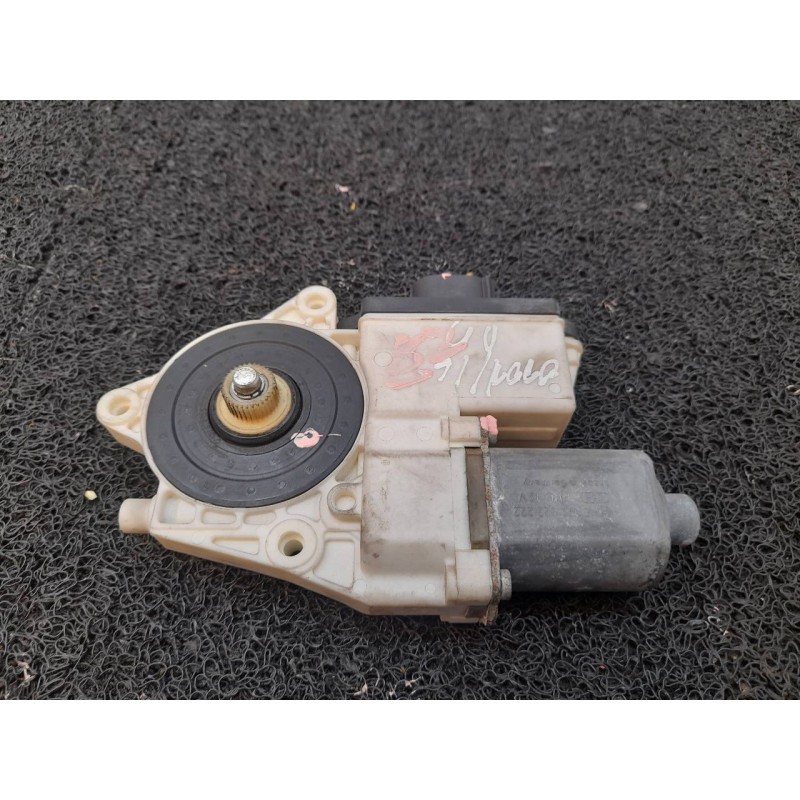 Recambio de motor elevalunas delantero derecho para bmw x3 (e83) 3.0d referencia OEM IAM 69259641 S007083006 