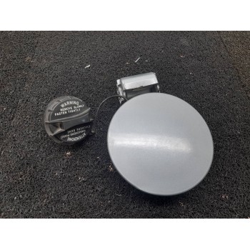 TAPA EXTERIOR COMBUSTIBLE 