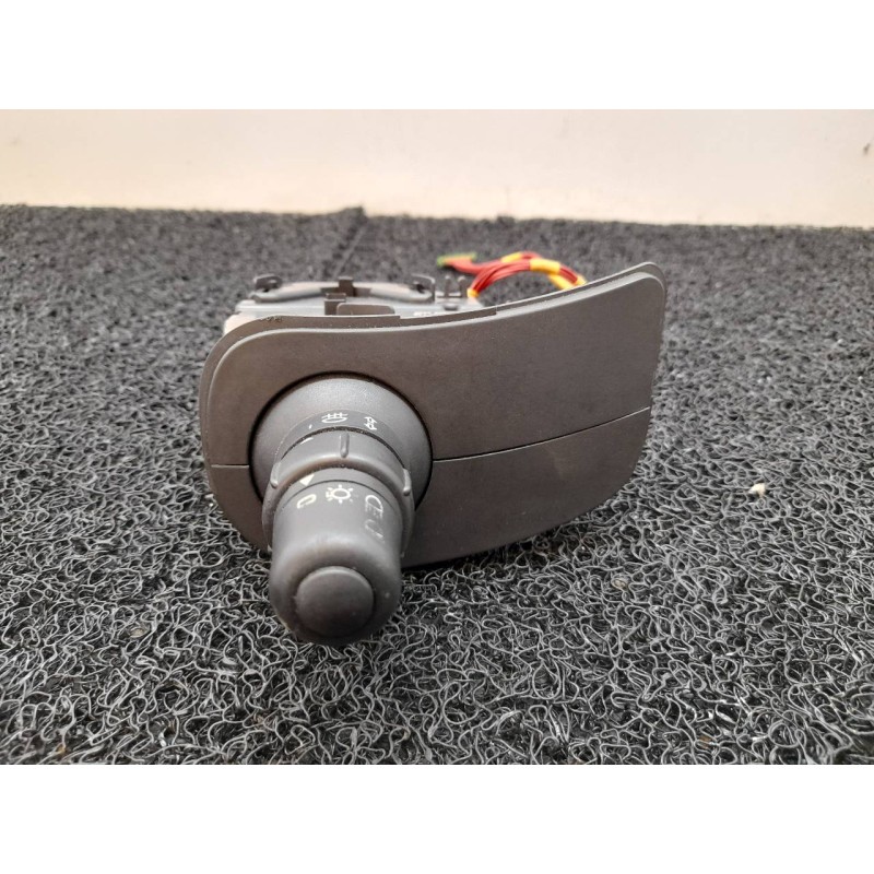 Recambio de mando luces para renault clio iii confort dynamique referencia OEM IAM 88102001146 0096062665 DELPHI 4