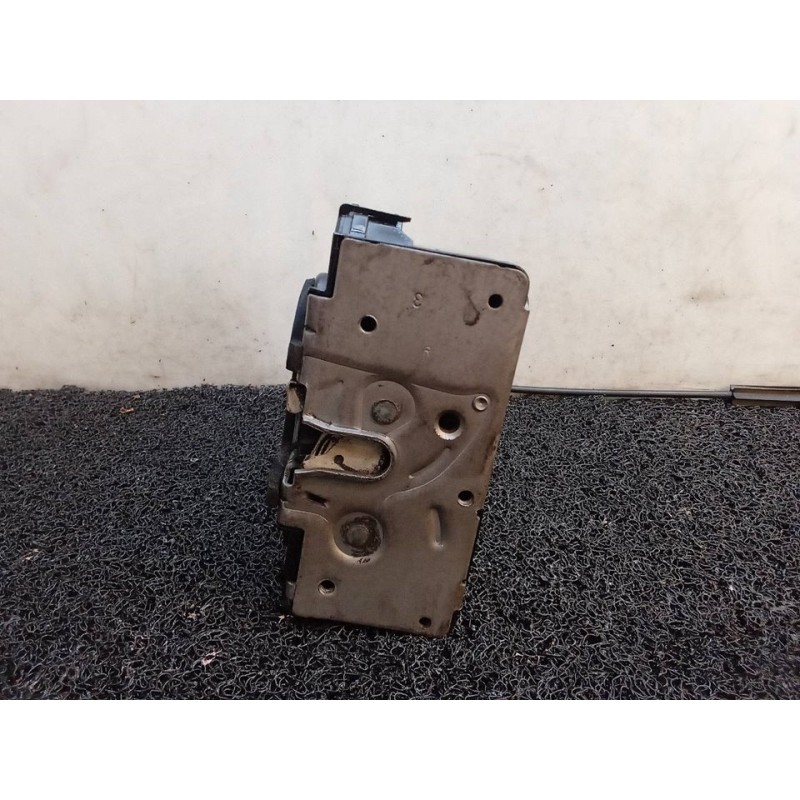 Recambio de cerradura puerta delantera derecha para fiat punto (evo) (199) dynamic referencia OEM IAM 51858832  