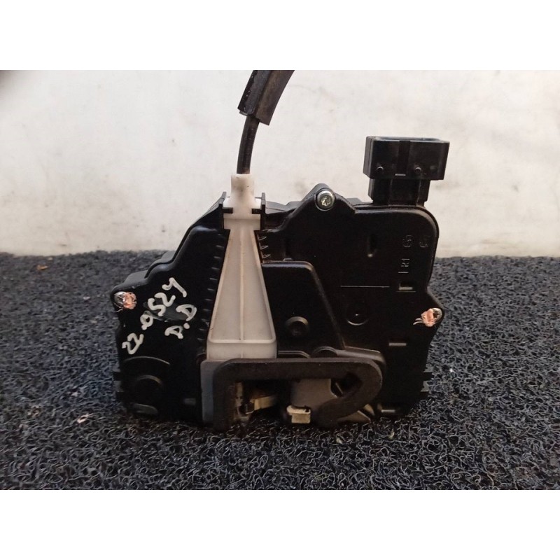 Recambio de cerradura puerta delantera derecha para fiat punto (evo) (199) dynamic referencia OEM IAM 51858832 - Negro 2
