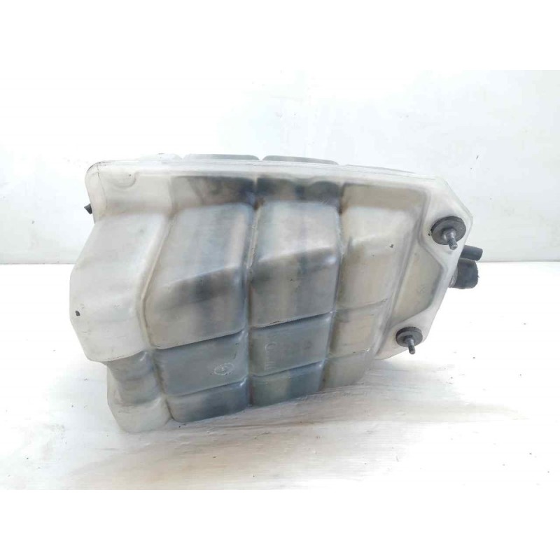 Recambio de deposito expansion para iveco eurocargo tector chasis  (modelo 120 e 18) tráfico urbano referencia OEM IAM - Blanco 3