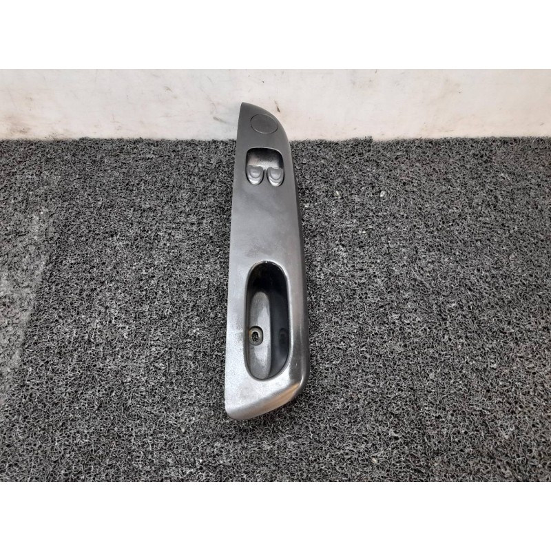 Recambio de mando elevalunas delantero izquierdo para daewoo matiz cd referencia OEM IAM   