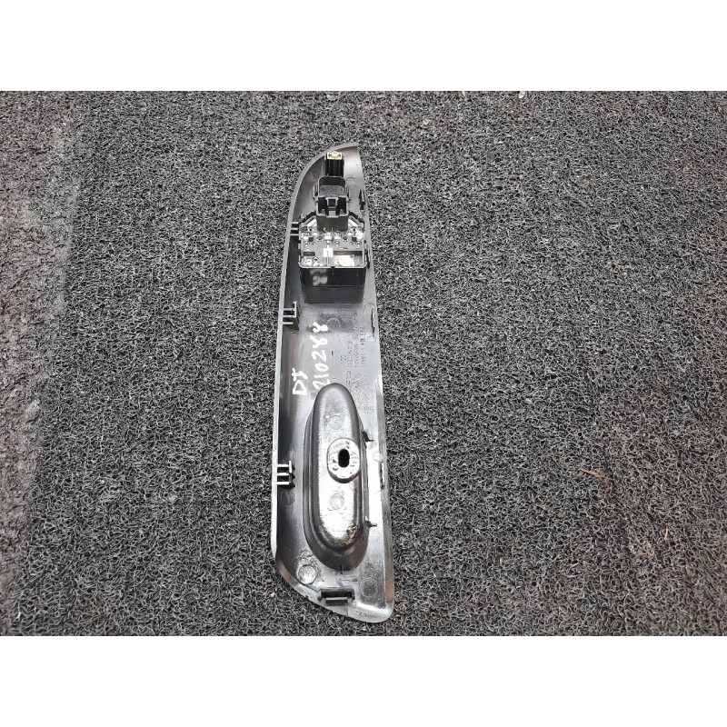 Recambio de mando elevalunas delantero izquierdo para daewoo matiz cd referencia OEM IAM - Rojo 2