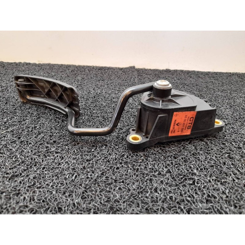 Recambio de potenciometro pedal para renault clio iii confort dynamique referencia OEM IAM 8200297335 4