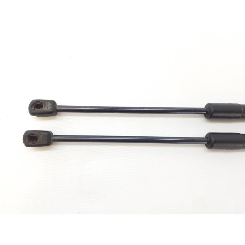 Recambio de amortiguadores maletero / porton para volkswagen scirocco (137) 2.0 tdi (103kw) bluemotion referencia OEM IAM 1K8827 3