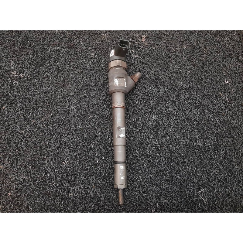Recambio de inyector para kia sorento 2.5 crdi vgt ex1 referencia OEM IAM 0445110275  BOSCH