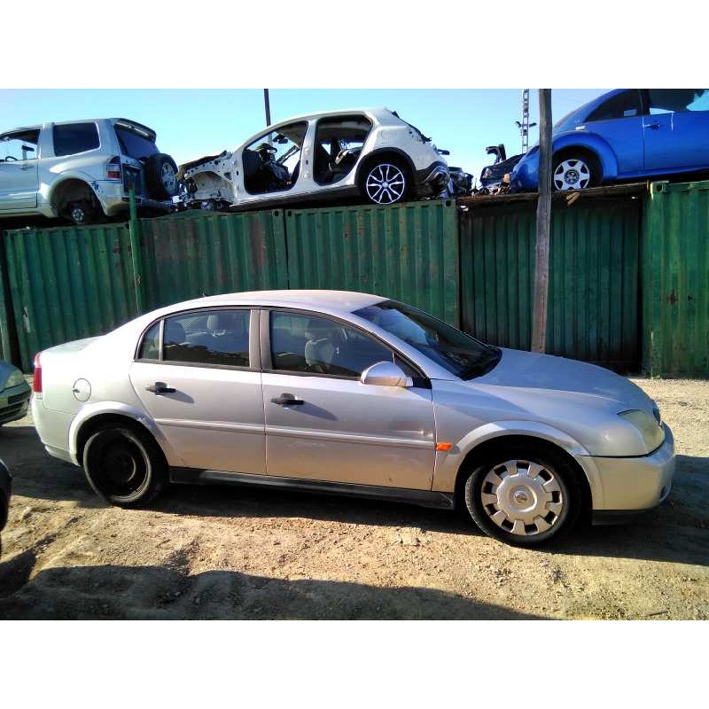 opel vectra c berlina del año 2002