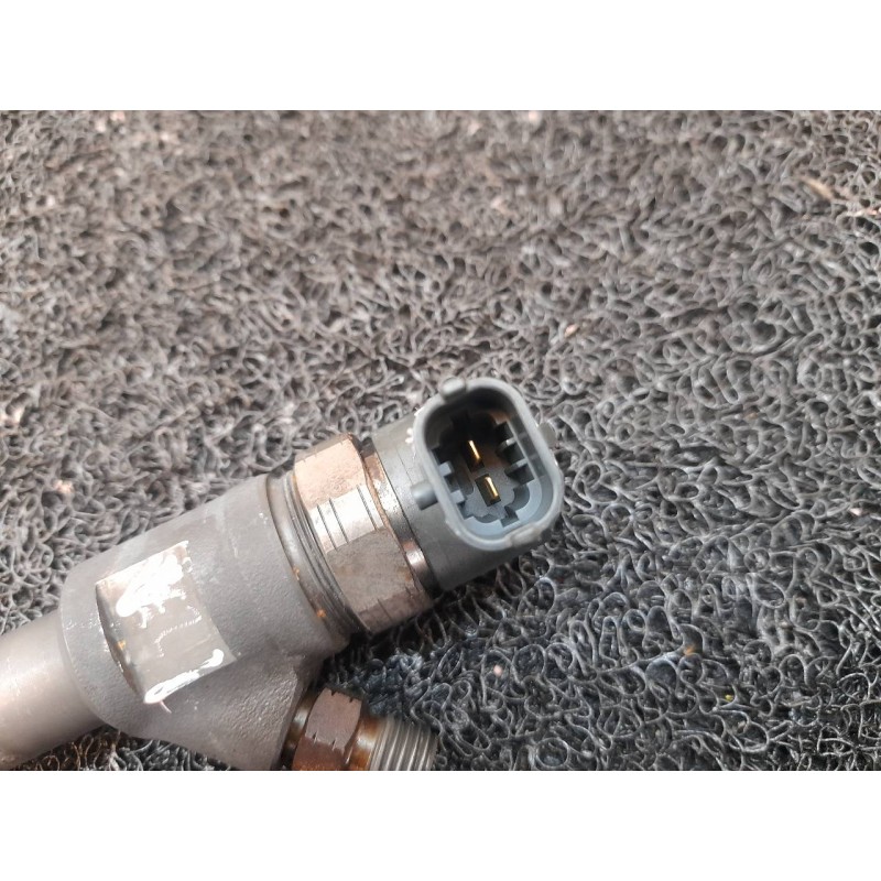 Recambio de inyector para kia sorento 2.5 crdi vgt ex1 referencia OEM IAM 0445110275  BOSCH - Marrón 2