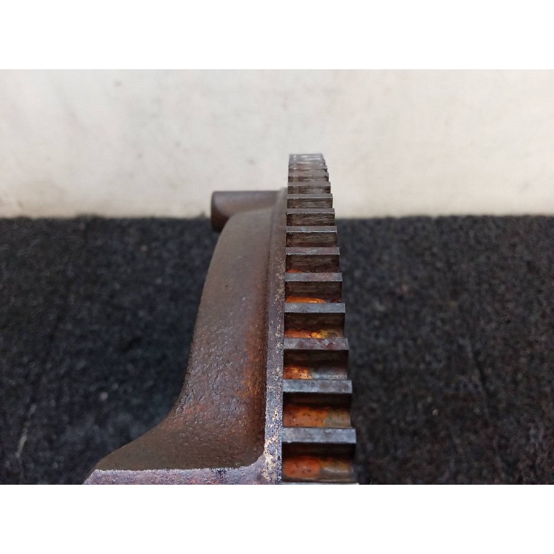 Recambio de volante motor para peugeot 308 sport referencia OEM IAM V7552305 2