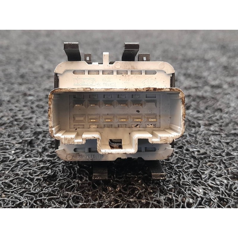 Recambio de mando elevalunas delantero izquierdo para renault espace iv (jk0) initiale referencia OEM IAM 3