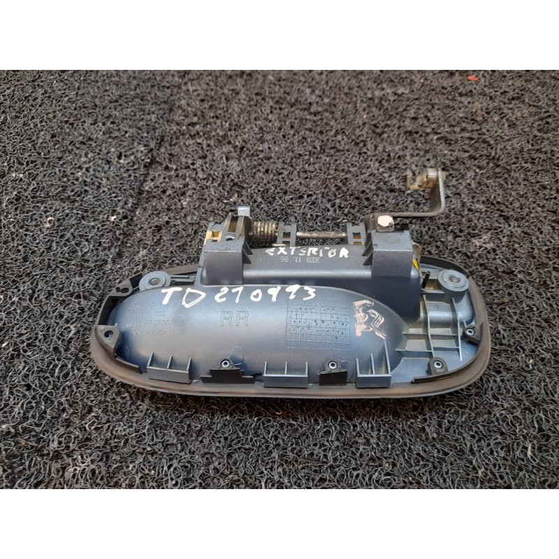 Recambio de maneta exterior trasera derecha para hyundai matrix (fc) 1.5 crdi 16v gls referencia OEM IAM 8366017000 4
