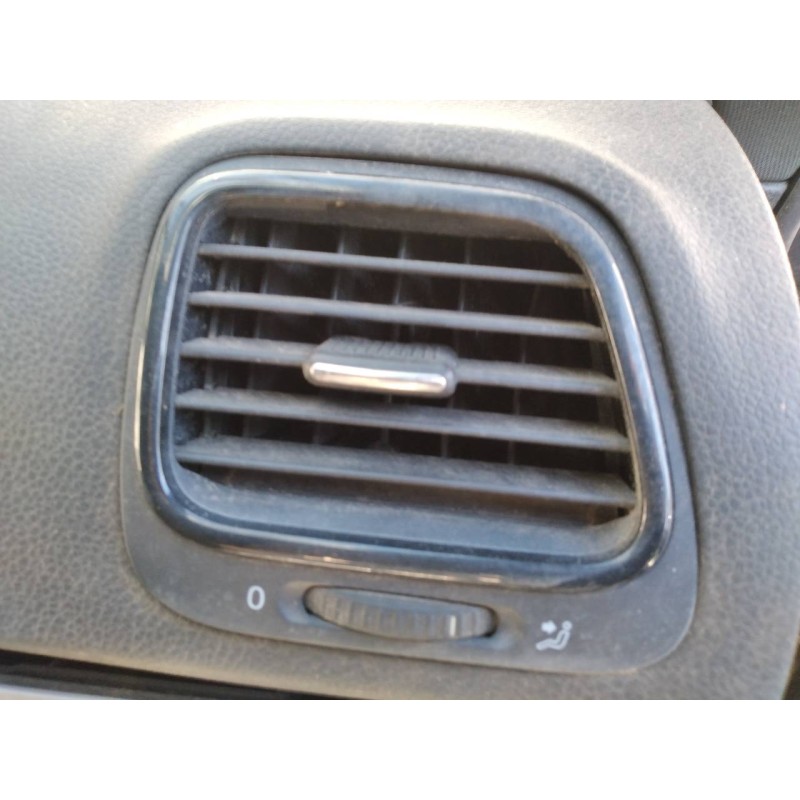Recambio de rejilla aireadora para volkswagen scirocco (137) 2.0 tdi (103kw) bluemotion referencia OEM IAM   