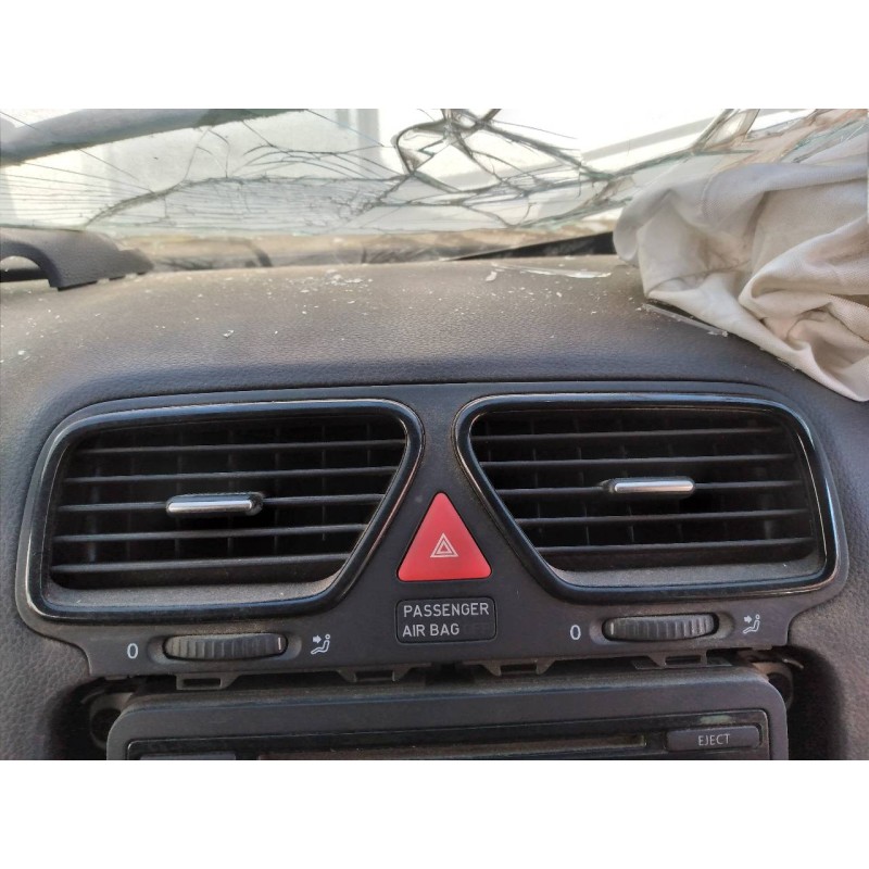 Recambio de rejilla aireadora para volkswagen scirocco (137) 2.0 tdi (103kw) bluemotion referencia OEM IAM   