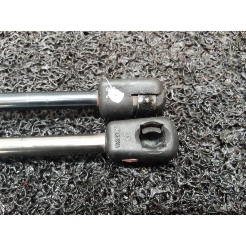 Recambio de amortiguadores capo para lancia lybra station wagon 1.9 jtd lx referencia OEM IAM 3
