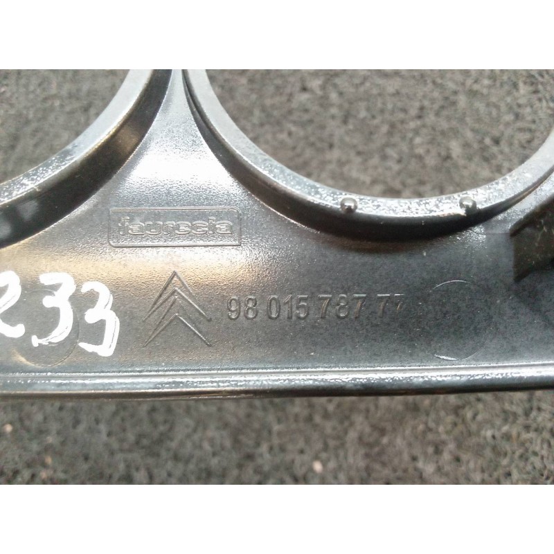 Recambio de consola central para citroën c3 attraction referencia OEM IAM 96841605 9801578777 - Blanco 3