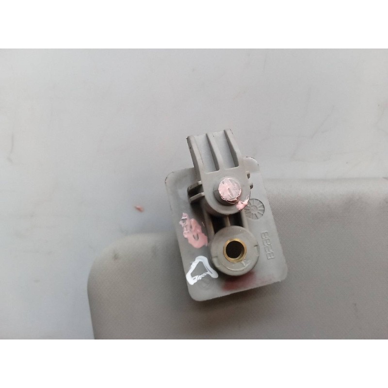 Recambio de parasol derecho para lancia lybra station wagon 1.9 jtd lx referencia OEM IAM 4