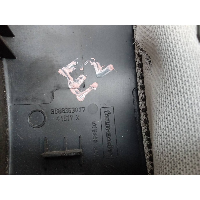 Recambio de tapa cuadro instrumentos para citroën c3 attraction referencia OEM IAM 9684289477 - Blanco 2