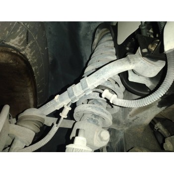 BRAZO SUSPENSION SUPERIOR DELANTERO DERECHO 