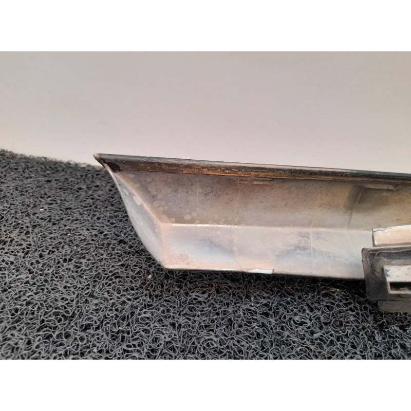 Recambio de molduras traseras para opel astra h berlina enjoy referencia OEM IAM 5