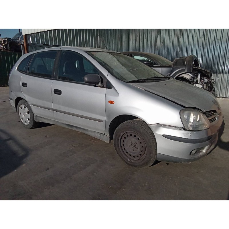 nissan almera tino (v10m) del año 2005