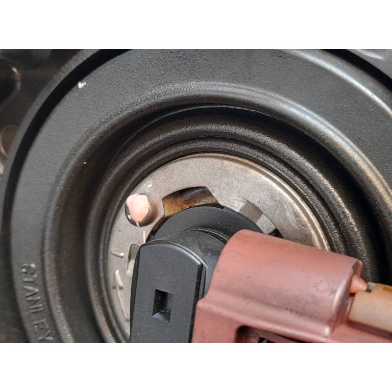 Recambio de faro izquierdo para toyota corolla verso (r1) 2.2 d-4d sol referencia OEM IAM - Blanco 3