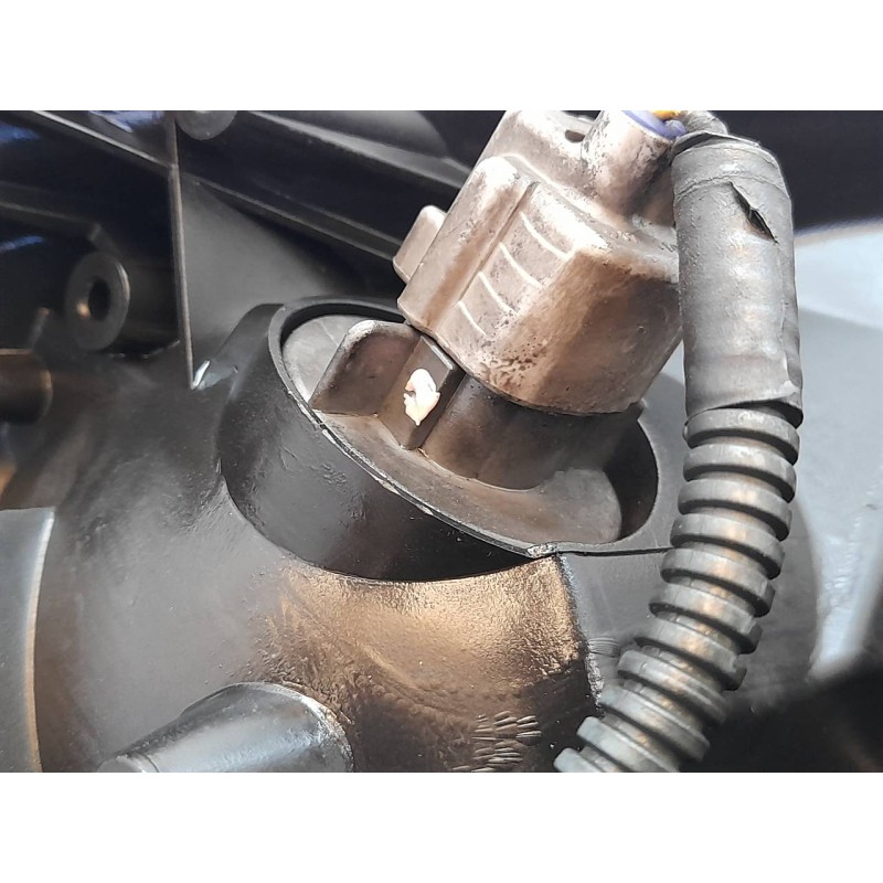 Recambio de faro izquierdo para toyota corolla verso (r1) 2.2 d-4d sol referencia OEM IAM - Blanco 6