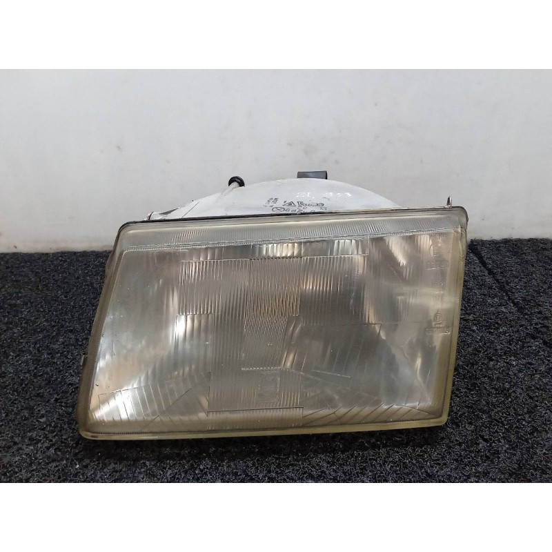 Recambio de faro izquierdo para peugeot 309 vital referencia OEM IAM   