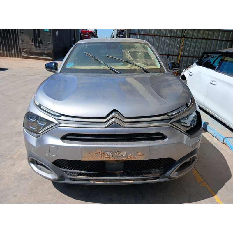 citroën c4 berlina del año 2024