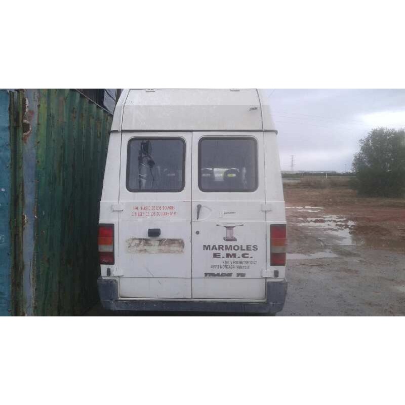 nissan trade 75 del año 1998