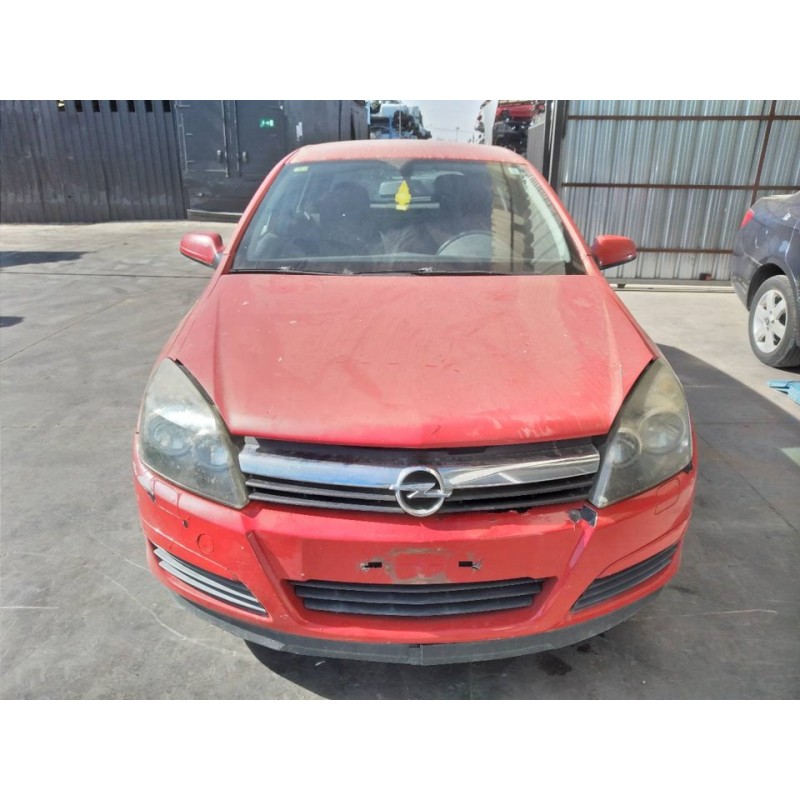 opel astra h berlina del año 2004