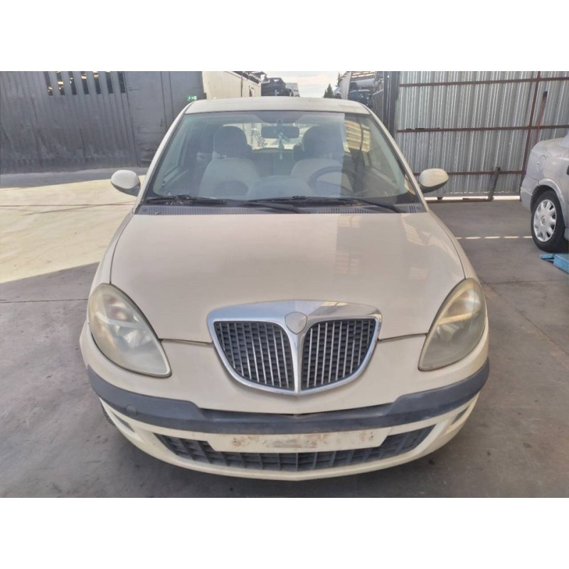 lancia ypsilon (101) del año 2004