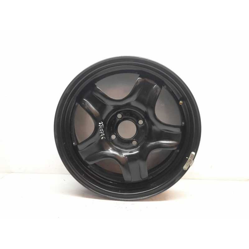 Recambio de llanta para dacia sandero stepway essential referencia OEM IAM 403001040R  