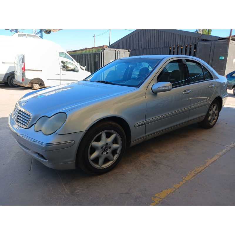 mercedes-benz clase c (w203) del año 2003