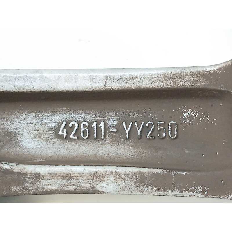 Recambio de llanta para toyota auris active referencia OEM IAM 42611YY250 4