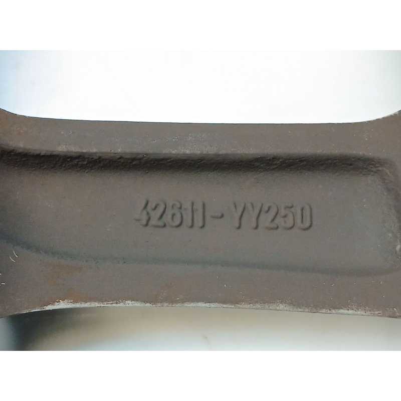 Recambio de llanta para toyota auris active referencia OEM IAM 42611YY250 2