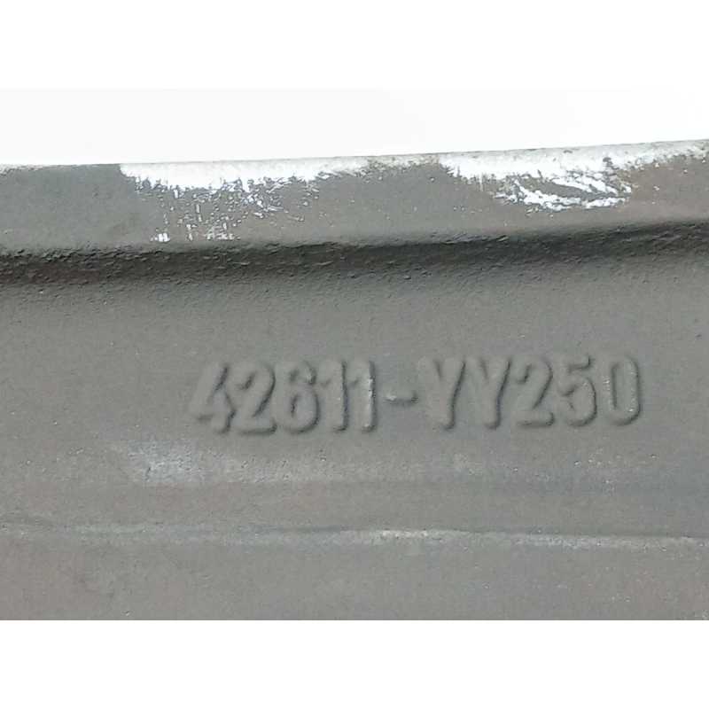 Recambio de llanta para toyota auris active referencia OEM IAM 42611YY250 2
