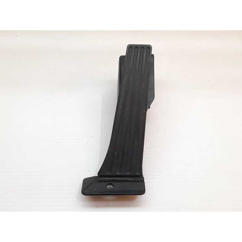 Recambio de potenciometro pedal para bmw serie 1 berlina (e81/e87) 116d referencia OEM IAM 74766500 74765400 