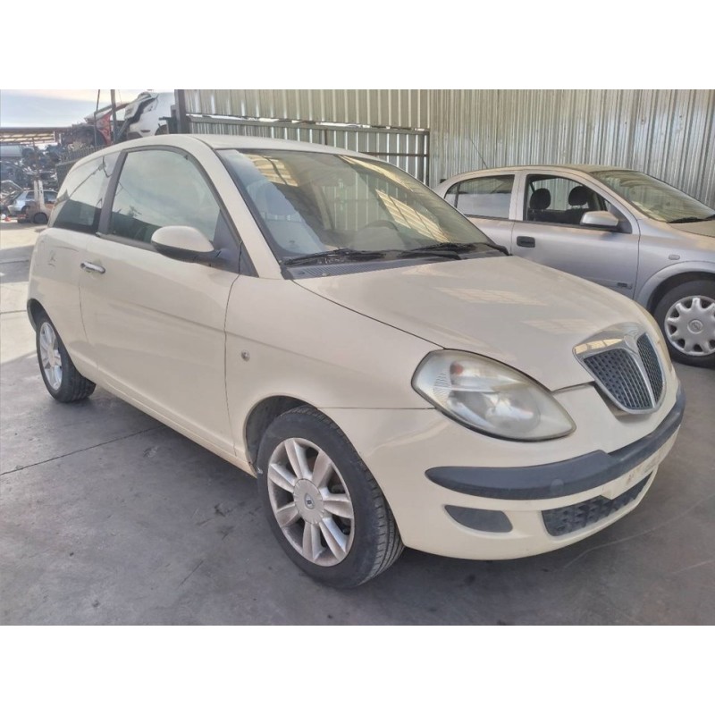 lancia ypsilon (101) del año 2004