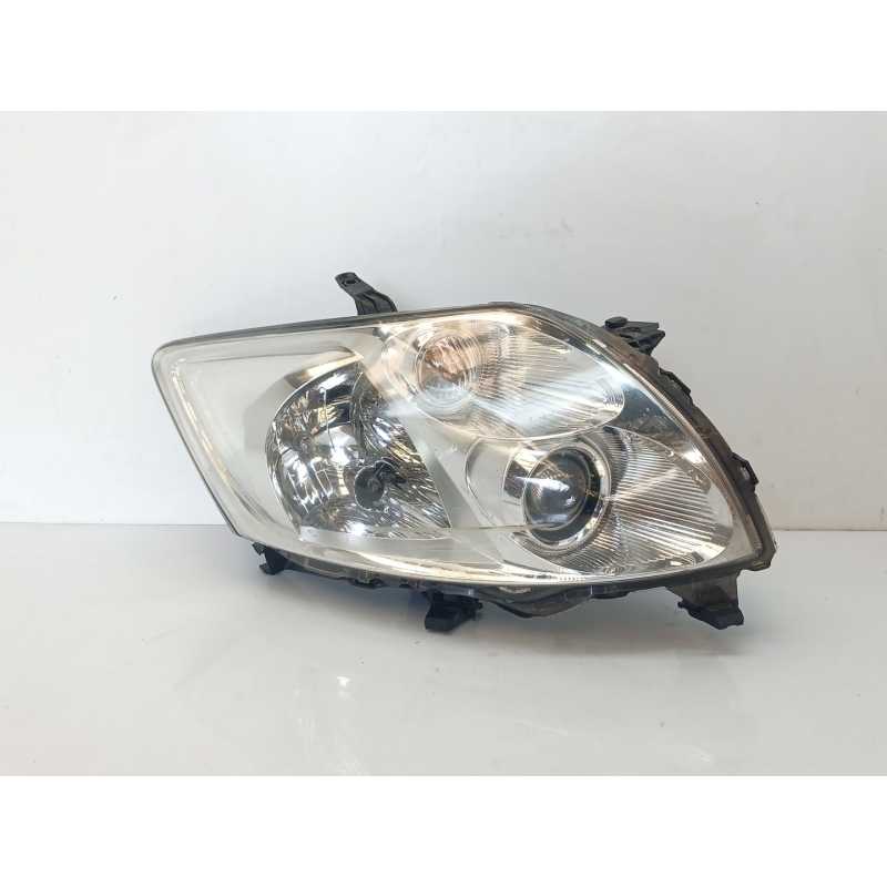 Recambio de faro derecho para toyota auris active referencia OEM IAM 8111002470  