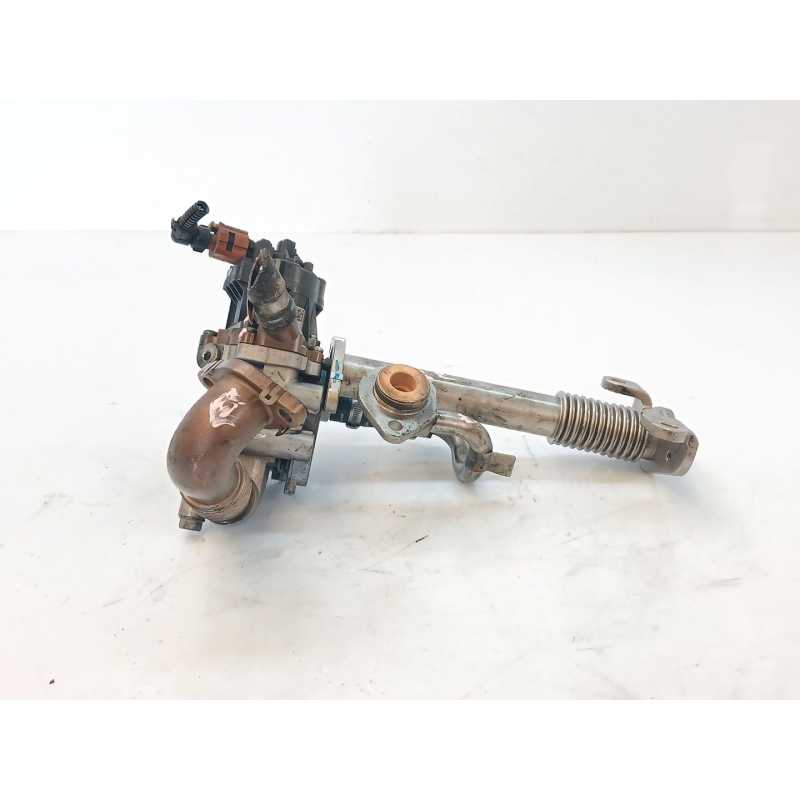 Recambio de valvula egr para iveco daily furgón fg h2 33 s ... v batalla 3520 l referencia OEM IAM 5802061038 - Blanco 4
