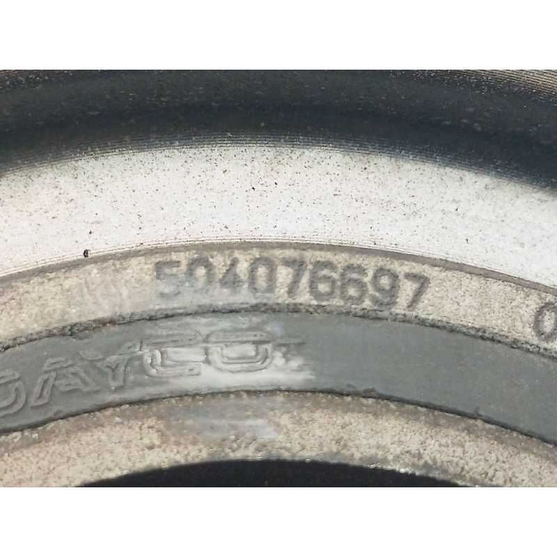 Recambio de polea cigueñal para iveco daily furgón fg h2 33 s ... v batalla 3520 l referencia OEM IAM 504076697 - Blanco 2