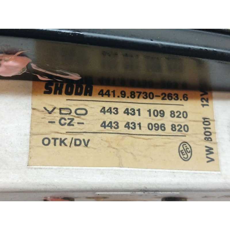 Recambio de cuadro instrumentos para skoda felicia i station wagon (6u5) 1.9 d referencia OEM IAM 441987302636 - Verde 2