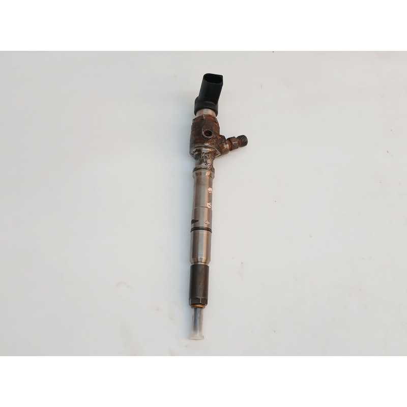 Recambio de inyector para audi a1 (8x1, 8xk) 1.6 tdi referencia OEM IAM 03L130277B  