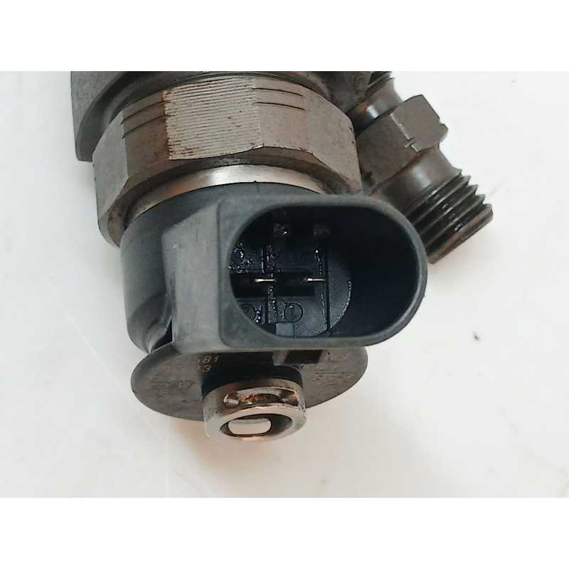 Recambio de inyector para bmw serie 1 berlina (e81/e87) 118d referencia OEM IAM 0445110289 - Blanco 3