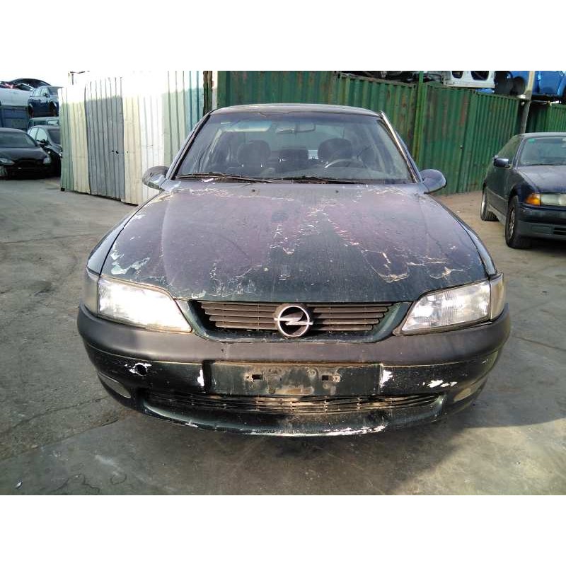 opel vectra b berlina del año 1999
