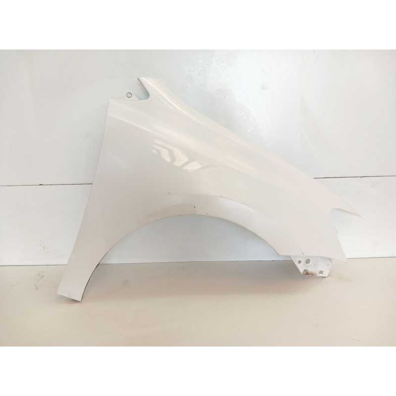 Recambio de aleta delantera derecha para volkswagen polo (6r1) advance referencia OEM IAM   