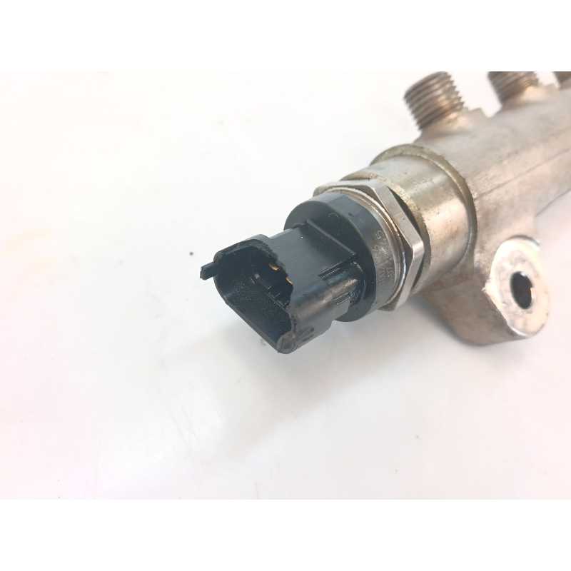 Recambio de rampa inyectora para kia rio 1.5 crdi ex1 referencia OEM IAM 0445214111 314002A410 - Negro 4