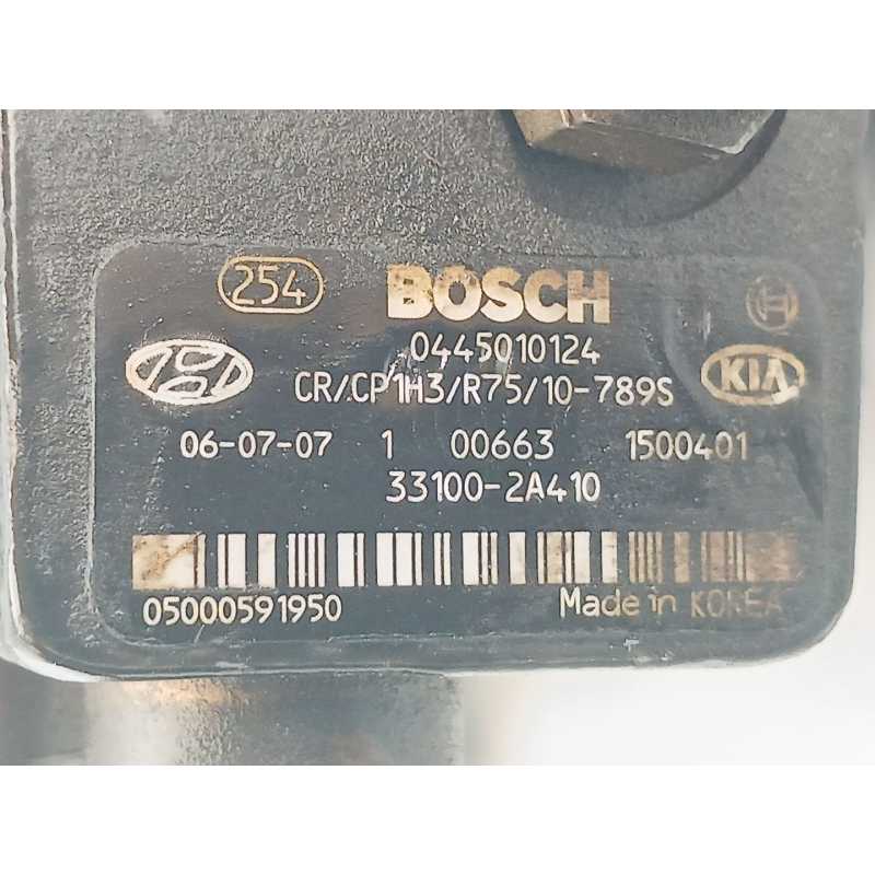 Recambio de bomba inyeccion para kia rio 1.5 crdi ex1 referencia OEM IAM 0445010124 331002A410 BOSCH - Negro 2