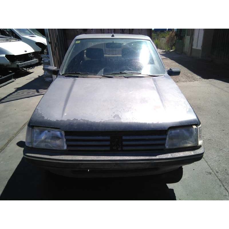 peugeot 205 berlina del año 1991